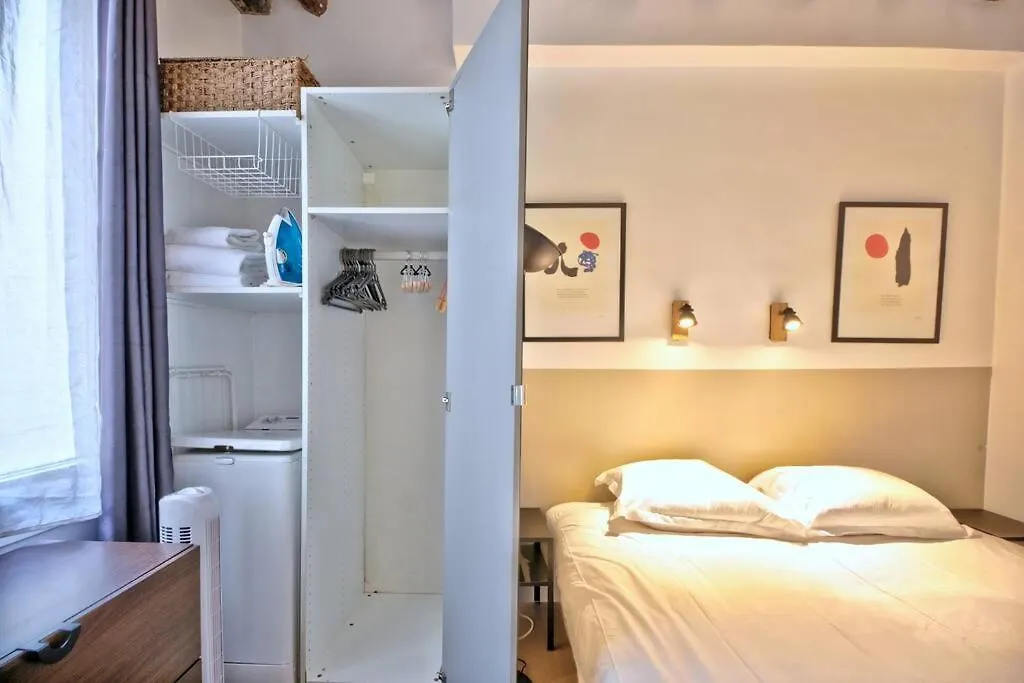 아파트 1 Bedroom Only 15 Min Walk To The Louvre 파리