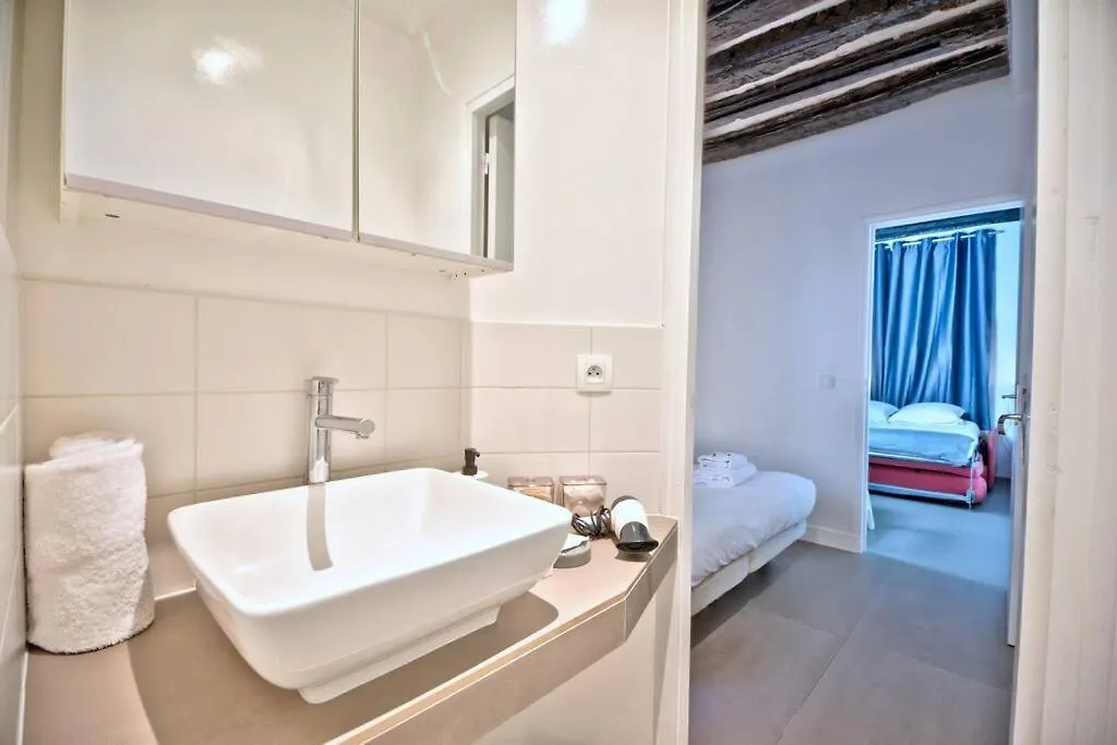 1 Bedroom Only 15 Min Walk To The Louvre 아파트