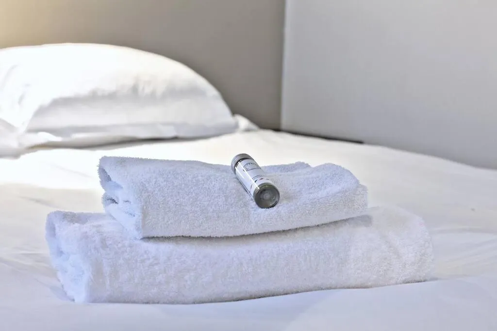 아파트 1 Bedroom Only 15 Min Walk To The Louvre 파리